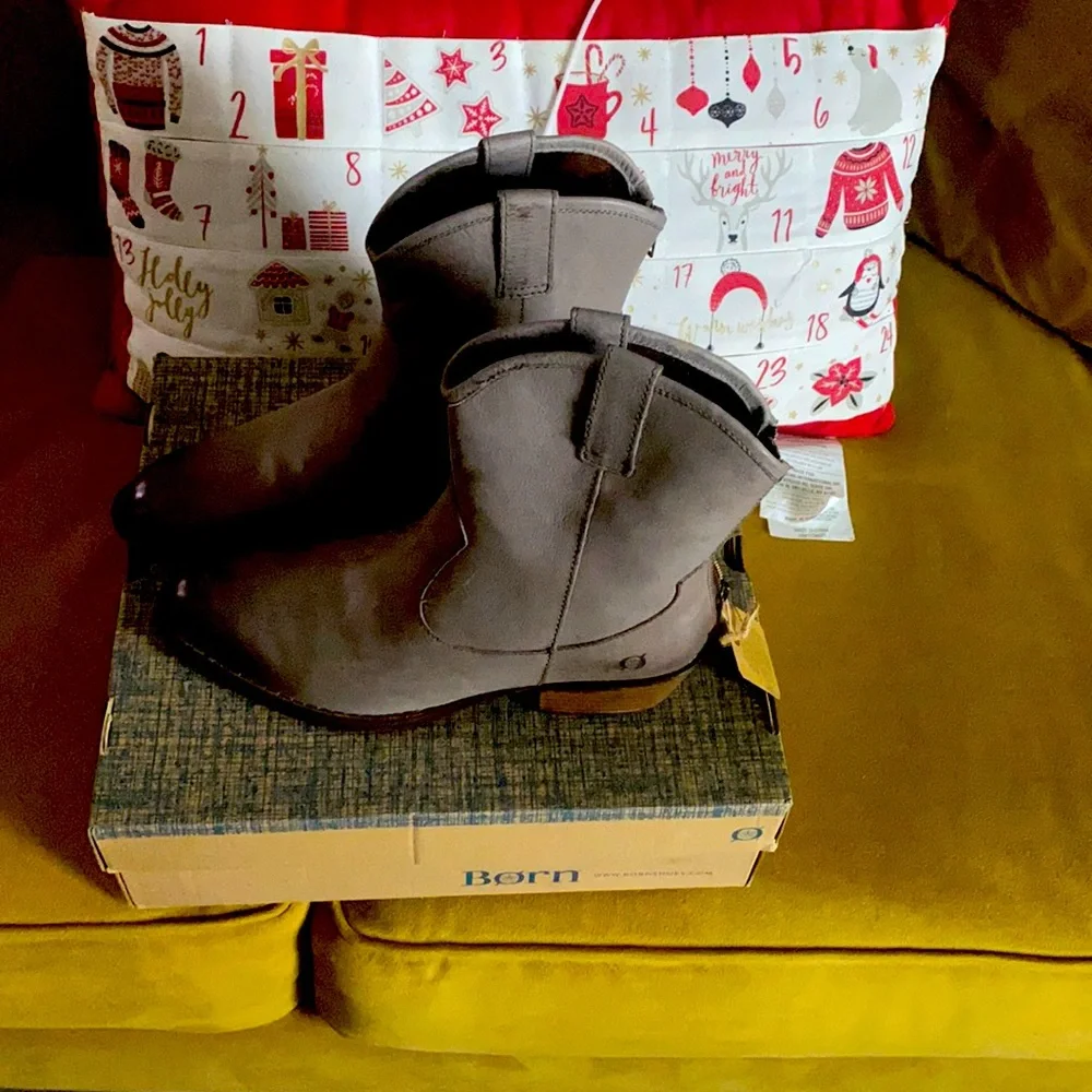 Born ladies leather cowboys boots brand new - Picture 1 of 4